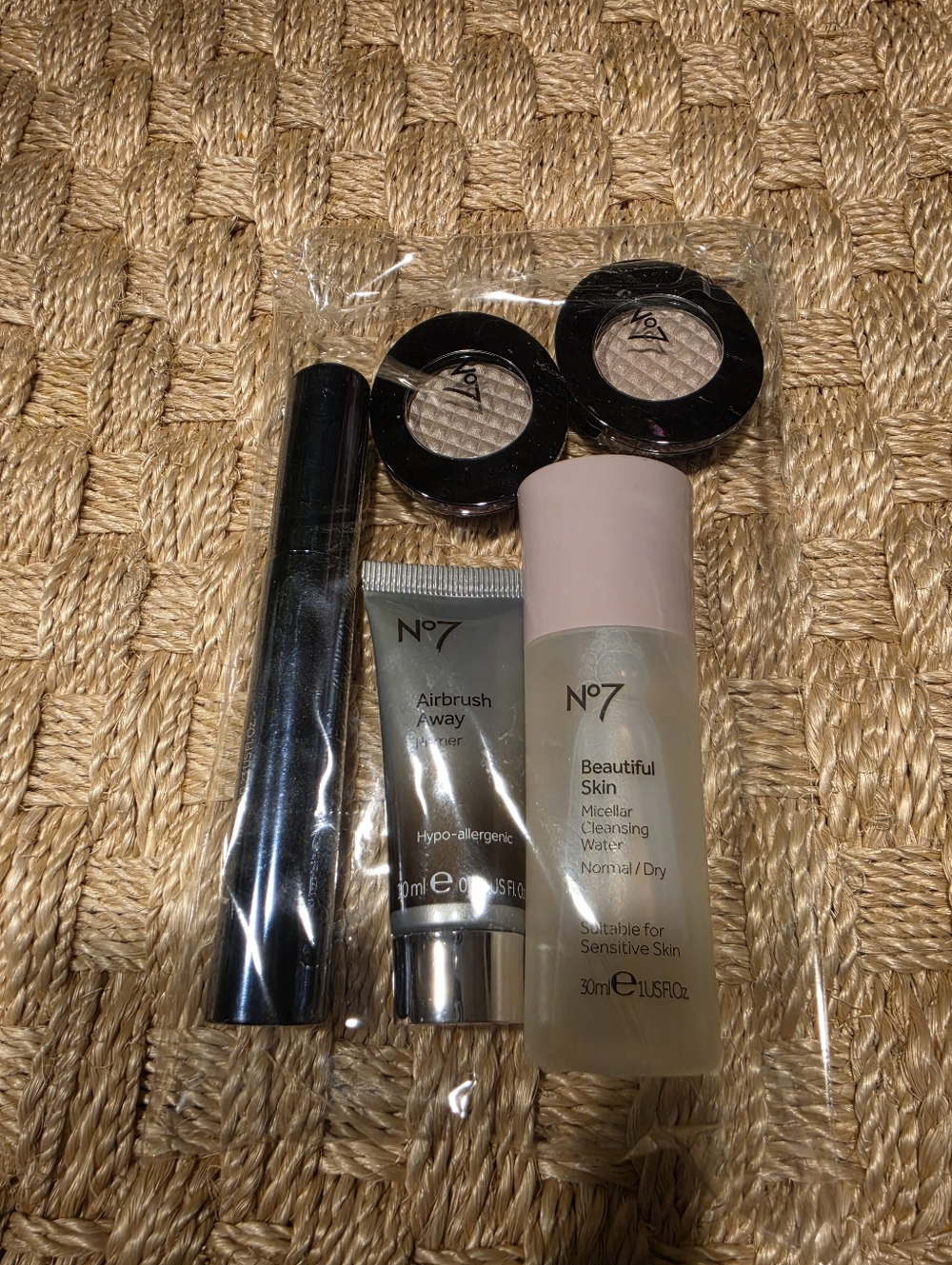 Travel Makeup & Skincare Set in Neutral/Nude